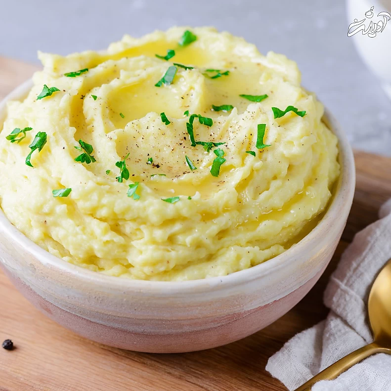 غذای فوری و ساده دم دستی مقوی و مغزی / طرز تهیه سیب زمینی و تخم مرغ به دو روش معمولی و رژیمی